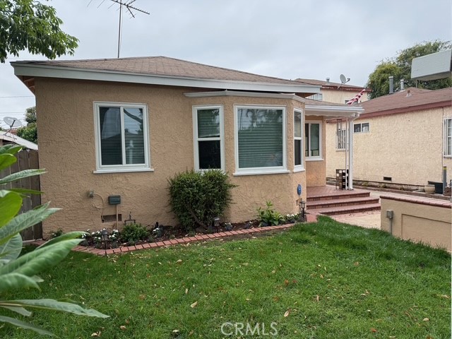 Detail Gallery Image 4 of 30 For 3341 Wisconsin Ave, South Gate,  CA 90280 - 3 Beds | 1 Baths