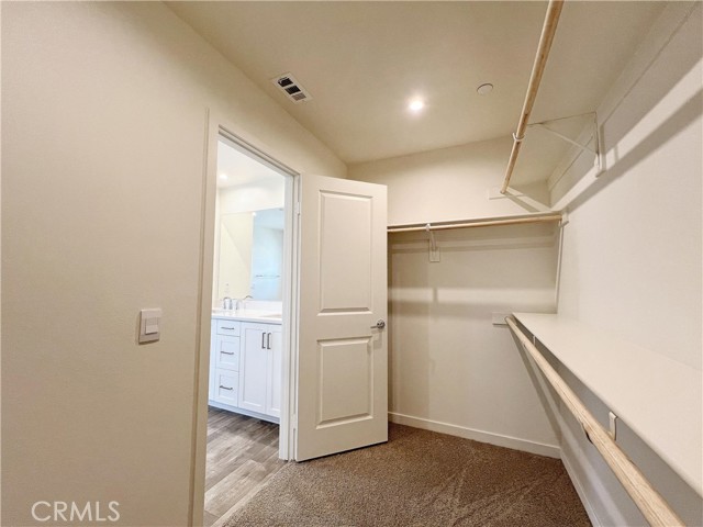Detail Gallery Image 18 of 31 For 16068 Olivas Ln, Fontana,  CA 92336 - 4 Beds | 2/1 Baths
