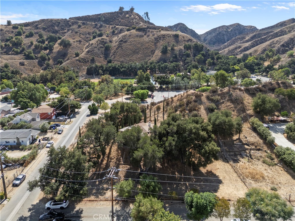 https://media.crmls.org/medias/a56703af-448e-4a27-873e-3d1ee409c424.jpg?preset=X-Large
