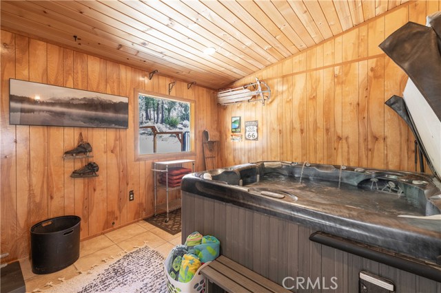 Detail Gallery Image 25 of 53 For 419 Tanglewood Dr, Big Bear City,  CA 92314 - 4 Beds | 2 Baths