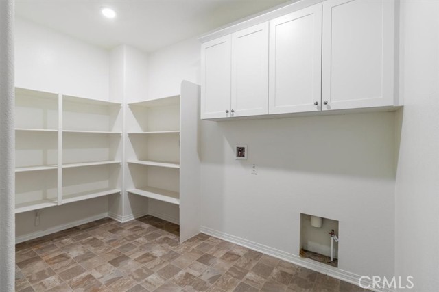 Detail Gallery Image 38 of 42 For 4852 S Jordan Ave, Ontario,  CA 91762 - 5 Beds | 3 Baths