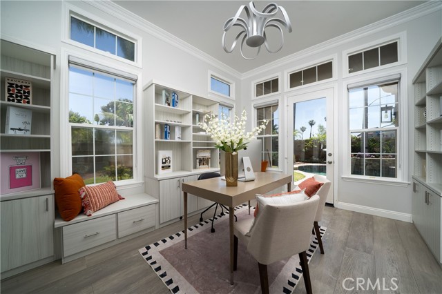 5712 Ocean Vista Drive, Huntington Beach CA: https://media.crmls.org/medias/a5688ee0-5ace-4f79-a5b0-af1cbd3ad297.jpg