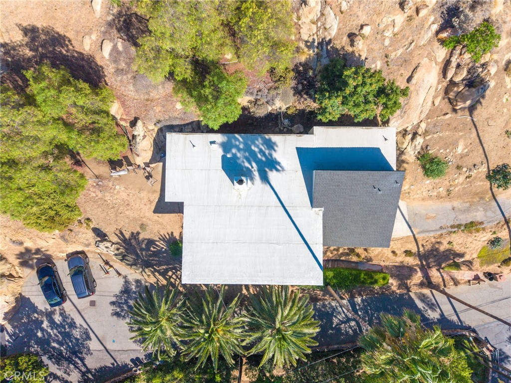 https://media.crmls.org/medias/a56b6f40-a2d6-4a89-868d-536a1fe737b6.jpg?preset=X-Large