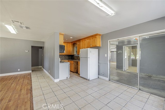 3149 E S Avenue, Palmdale CA: https://media.crmls.org/medias/a56ba9e4-c9fd-4a63-ac2b-5761632886f4.jpg