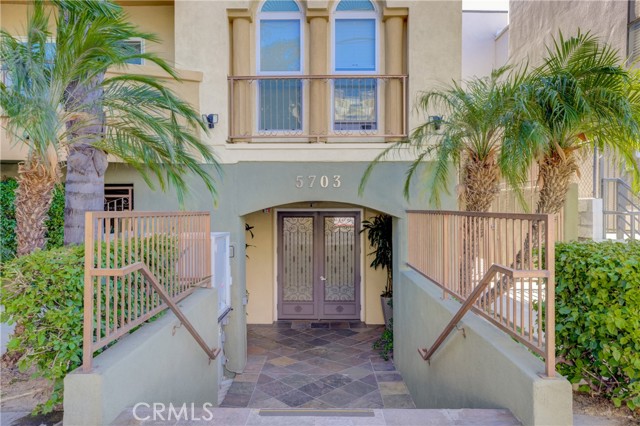 5703 Laurel Canyon Boulevard, 207 photo 2