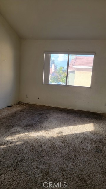 Detail Gallery Image 8 of 12 For 868 Pathfinder Way, Corona,  CA 92878 - 3 Beds | 2/1 Baths