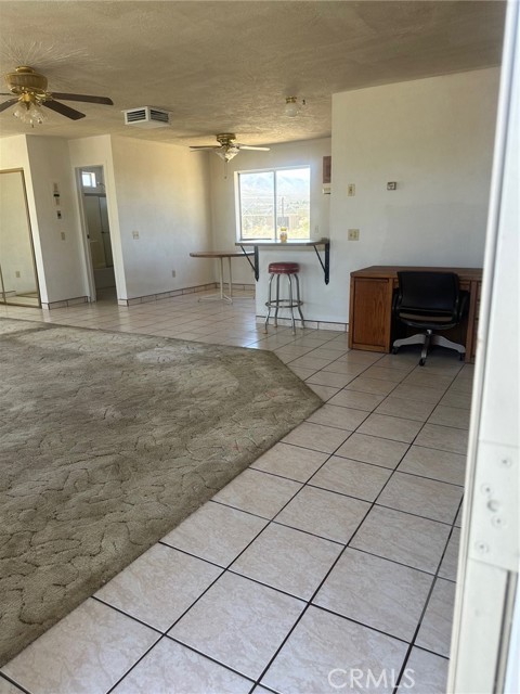 9772 Alamo, Lucerne Valley CA: https://media.crmls.org/medias/a56c7dbe-433f-4210-a5de-7f37fb5a05d4.jpg