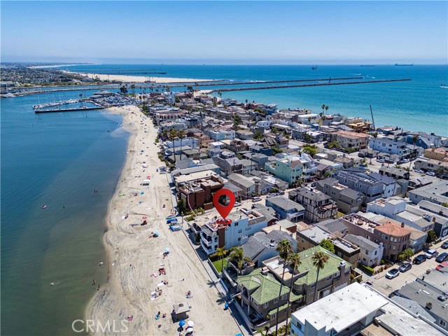 Detail Gallery Image 4 of 26 For 6310 Bayshore Walk, Long Beach,  CA 90803 - 3 Beds | 2 Baths