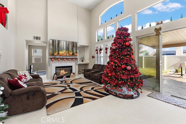 Detail Gallery Image 4 of 41 For 3527 Galatea Way, Corona,  CA 92882 - 4 Beds | 3 Baths