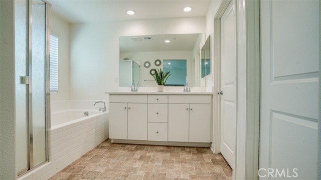 Detail Gallery Image 35 of 48 For 12848 Crown Hill Way, Moreno Valley,  CA 92555 - 3 Beds | 2/1 Baths