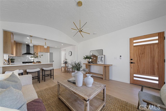 Front Image Thumbnail for CRWS26088392