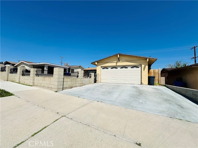 Detail Gallery Image 1 of 1 For 1729 Forane St, Barstow,  CA 92311 - 4 Beds | 2 Baths