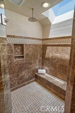 24066 Regents Park Circle, Valencia CA: https://media.crmls.org/medias/a56f76d5-9091-459f-b662-c03af76a854d.jpg