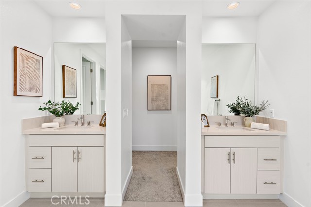 Detail Gallery Image 28 of 32 For 215 Sutters Mill, Irvine,  CA 92602 - 4 Beds | 4/1 Baths