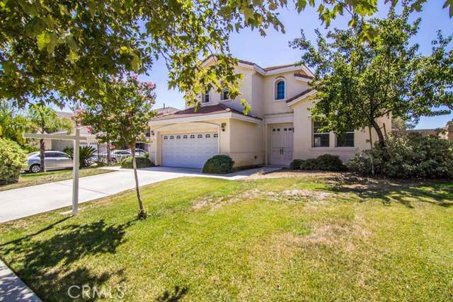 9214 Sycamore Ln, Fontana, CA 92335