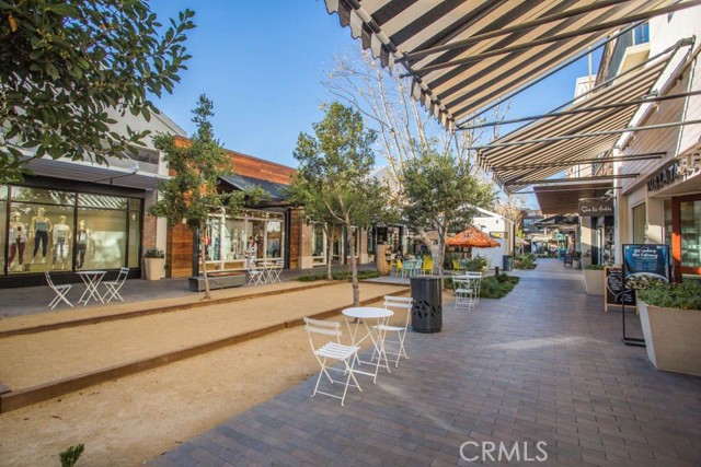 Detail Gallery Image 56 of 59 For 21511 Bassett St. & 6903 Alabama Ave., Canoga Park,  CA 91303 - 5 Beds | 4 Baths