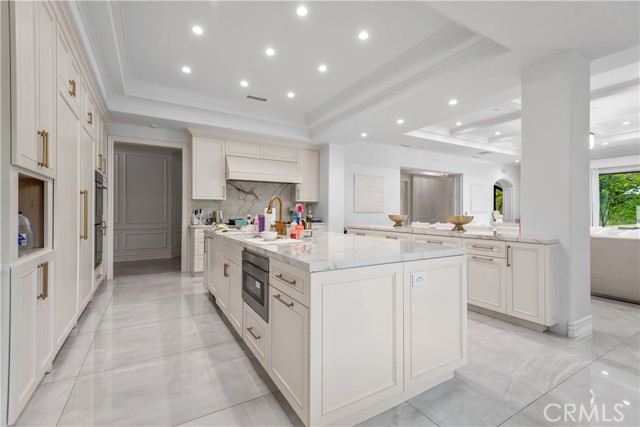 Detail Gallery Image 10 of 41 For 25548 Kingston Ct, Calabasas,  CA 91302 - 5 Beds | 6/1 Baths