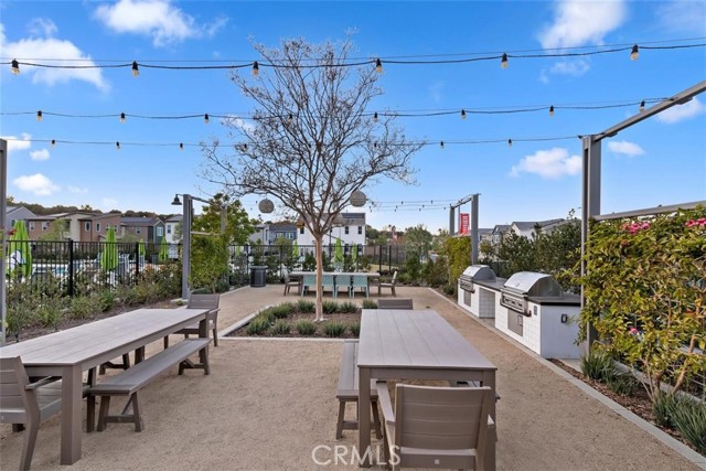 2275 Melogold Way, Corona CA: https://media.crmls.org/medias/a570ad8a-6b8f-4ada-839c-d11a92b677ae.jpg