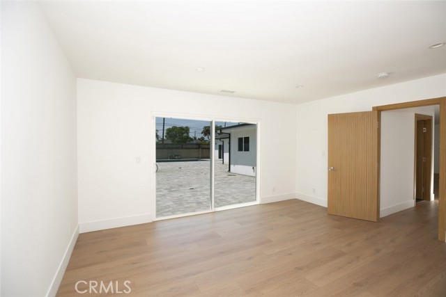 Detail Gallery Image 28 of 33 For 18856 Calvert St, Reseda,  CA 91335 - 3 Beds | 2/1 Baths