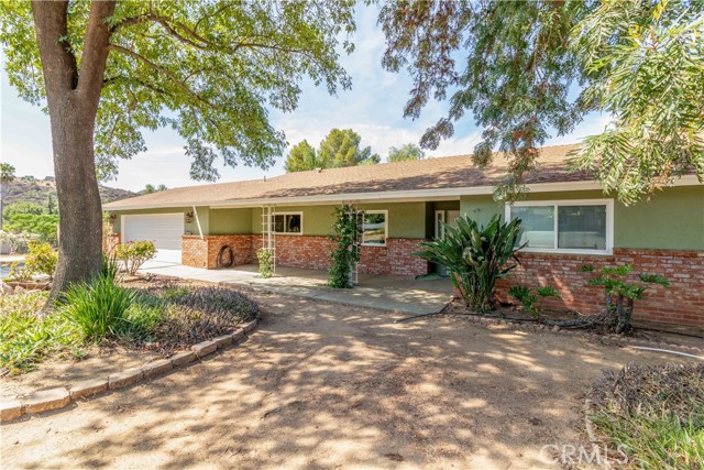 Detail Gallery Image 1 of 42 For 16338 Arena Dr, Ramona,  CA 92065 - 3 Beds | 2 Baths