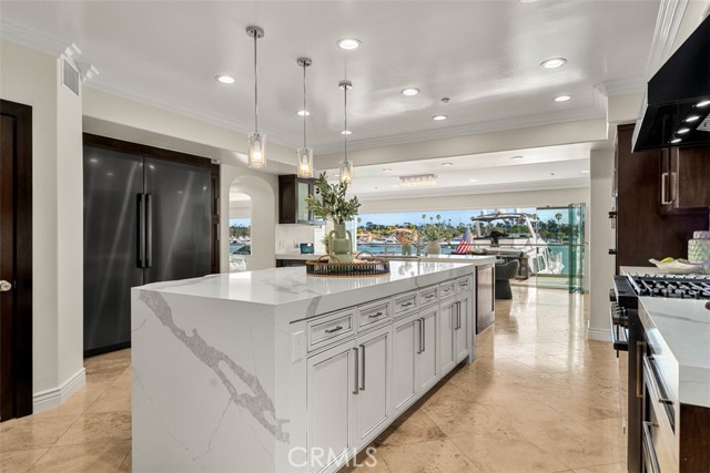 Detail Gallery Image 11 of 75 For 409 Morning Star, Newport Beach,  CA 92660 - 5 Beds | 5/1 Baths