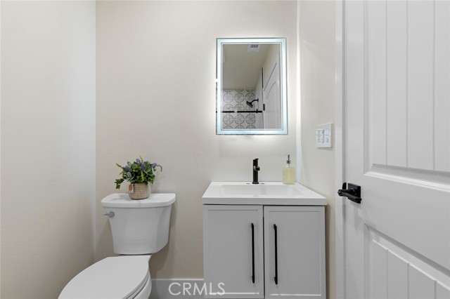 11091 Ranger Drive, Los Alamitos CA: https://media.crmls.org/medias/a572092b-0a92-4166-863d-bb4616069b0b.jpg