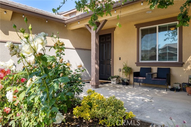 12200 White Rapids Way, Bakersfield CA: https://media.crmls.org/medias/a572a44a-1c99-4fc6-b1da-70bc1633b1f8.jpg