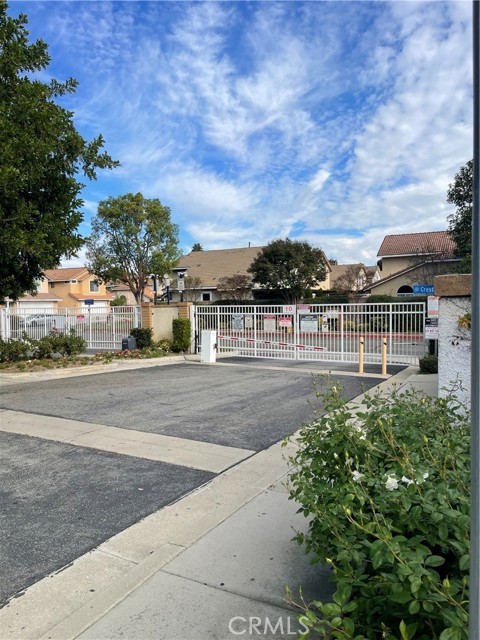 Detail Gallery Image 17 of 18 For 130 Ashbrook Lane, Pomona,  CA 91766 - 4 Beds | 3 Baths