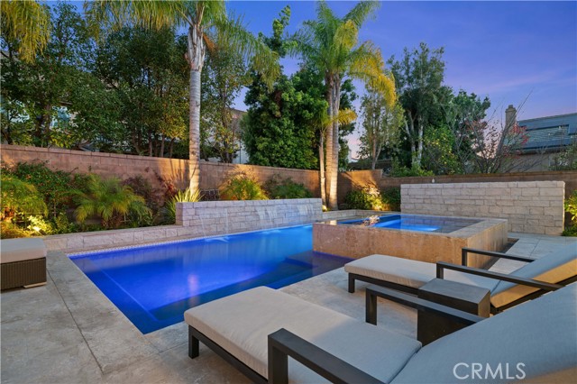 8 Delano, Irvine CA: https://media.crmls.org/medias/a5752b5c-ef7d-4621-9a46-be9f77e7a693.jpg