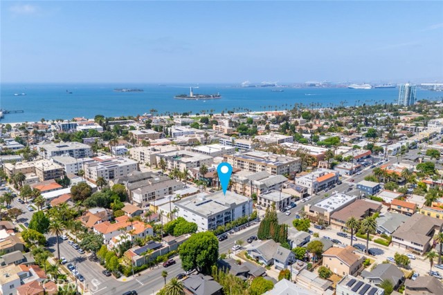 226 Grand, Long Beach CA: https://media.crmls.org/medias/a5758de4-533e-48c7-a231-0929a0c1cd9f.jpg