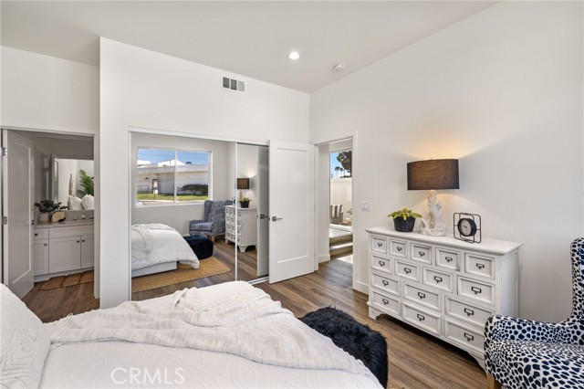 Detail Gallery Image 14 of 17 For 1758 Manuel Ave, Torrance,  CA 90501 - 2 Beds | 2/1 Baths