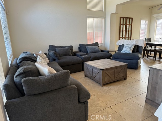 30097 Shoreline Drive, Menifee CA: https://media.crmls.org/medias/a5760ebf-439b-4cc6-aa4c-5269168ef95f.jpg