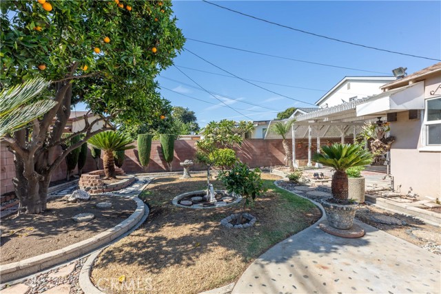 3139 Chestnut Avenue, Long Beach CA: https://media.crmls.org/medias/a5766128-2289-42fe-9c4d-94fee9699946.jpg