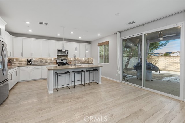 Detail Gallery Image 12 of 49 For 30222 Old Corral, Menifee,  CA 92584 - 4 Beds | 2/1 Baths