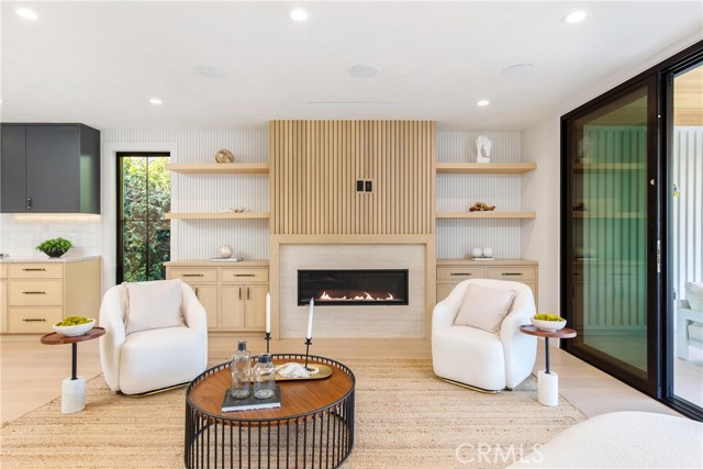 Detail Gallery Image 12 of 48 For 4506 Greenbush Ave, Sherman Oaks,  CA 91423 - 4 Beds | 5/1 Baths