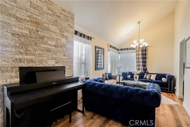 41 Pasada Valiente, Rancho Santa Margarita CA: https://media.crmls.org/medias/a5775e0d-062b-4782-b09d-fb514c351daa.jpg