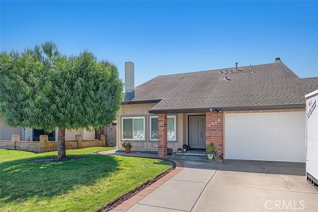 1010 Janetwood Drive photo 3