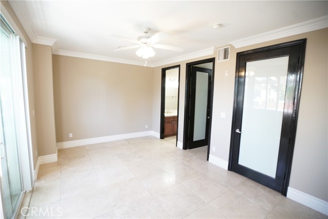 18245 Burbank Boulevard, Tarzana CA: https://media.crmls.org/medias/a578b3b6-fbb4-43c9-a29e-6fa675bd8d68.jpg