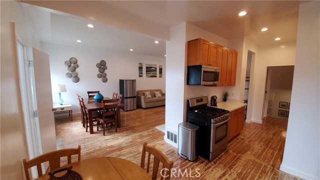 Detail Gallery Image 19 of 27 For 905 Ashbury, San Francisco,  CA 94117 - – Beds | – Baths