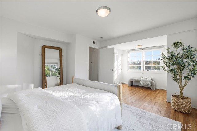 Detail Gallery Image 30 of 74 For 8615 Skyline Dr, Los Angeles,  CA 90046 - 3 Beds | 3 Baths