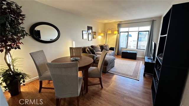 Detail Gallery Image 1 of 22 For 225 W 6th St #412,  Long Beach,  CA 90802 - 1 Beds | 1 Baths