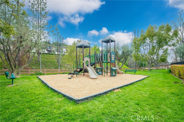 Detail Gallery Image 29 of 31 For 762 Smokewood Ln, San Dimas,  CA 91773 - 3 Beds | 2/1 Baths