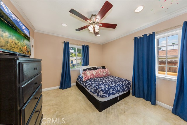 Detail Gallery Image 7 of 15 For 7247 Donna Ave, Reseda,  CA 91335 - 4 Beds | 2 Baths