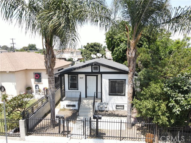 Detail Gallery Image 25 of 31 For 2117 E 112th St, Los Angeles,  CA 90059 - 4 Beds | 2 Baths