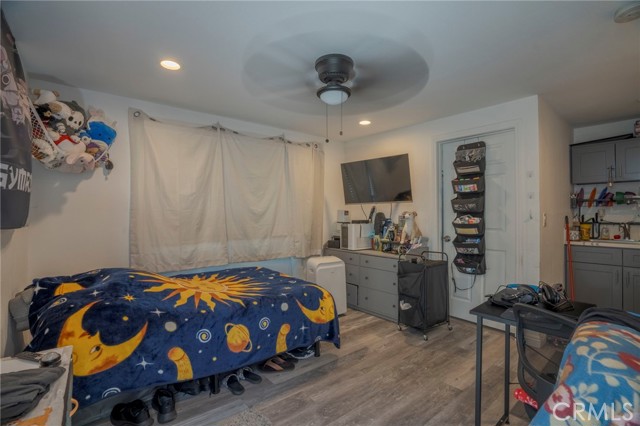 Detail Gallery Image 31 of 40 For 9727 Glandon St, Bellflower,  CA 90706 - 5 Beds | 5 Baths