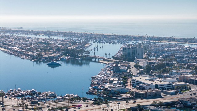 Detail Gallery Image 6 of 57 For 101 Scholz Plaza Ph 16, Newport Beach,  CA 92663 - 2 Beds | 2 Baths