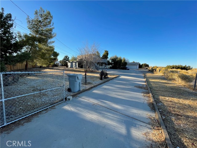 Detail Gallery Image 5 of 35 For 7928 Oakwood Ave, Hesperia,  CA 92345 - 3 Beds | 2 Baths