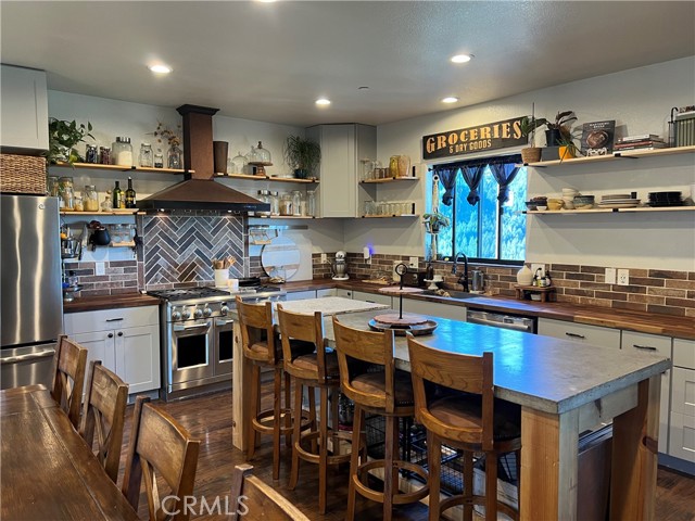 Front Image Thumbnail for CRLC26010856