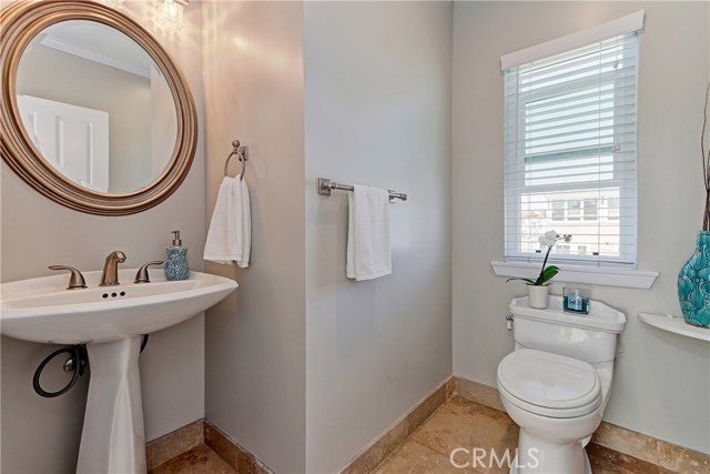 105 Crest Drive, Manhattan Beach, California 90266, 3 Bedrooms Bedrooms, ,3 BathroomsBathrooms,Residential,Sold,Crest,SB17193913