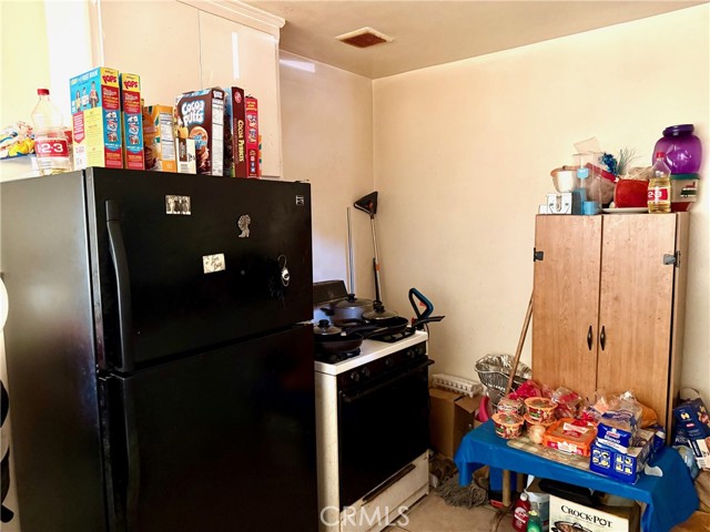 Detail Gallery Image 19 of 47 For 5231 Roseland, Los Angeles,  CA 90016 - – Beds | – Baths